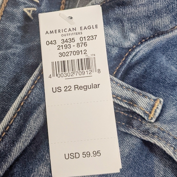 American Eagle Super Hi-Rise Jegging Distressed 22 - Picture 9 of 11